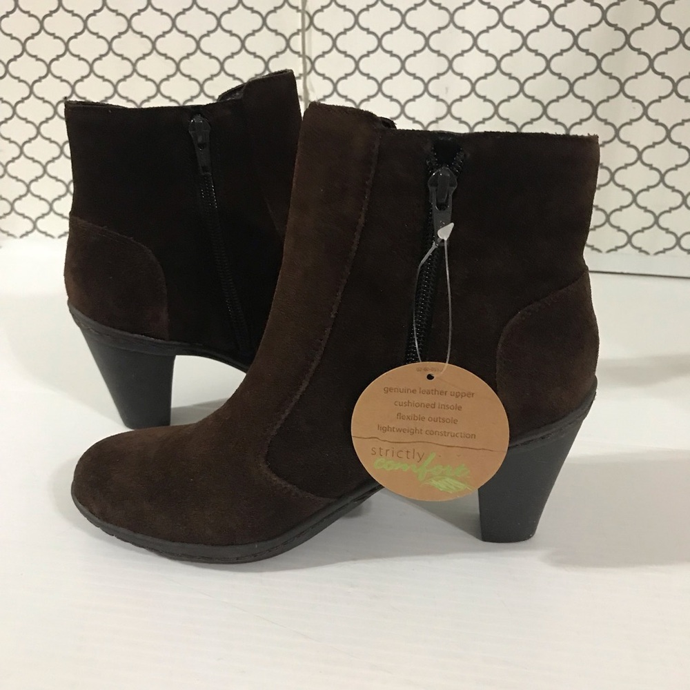 NWT Strictly Comfort Women's Brown Suede Ankle Boots with Side Zip Size 7.5M